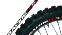 AUTOCOLANTES RODA BLACKBIRD 5081/60 VERMELHO UNIVERSAL