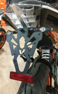 SUPORTE MATRICULA KTM DUKE 125/200/390 VICMA PRETO